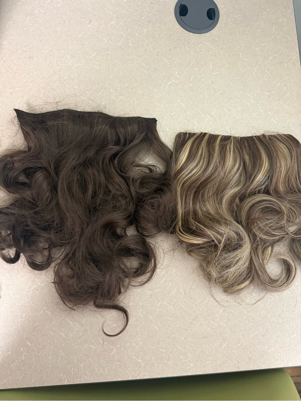 Dual-Tone Brown and Blonde Clip-In Hair Extensions - Natural Wave